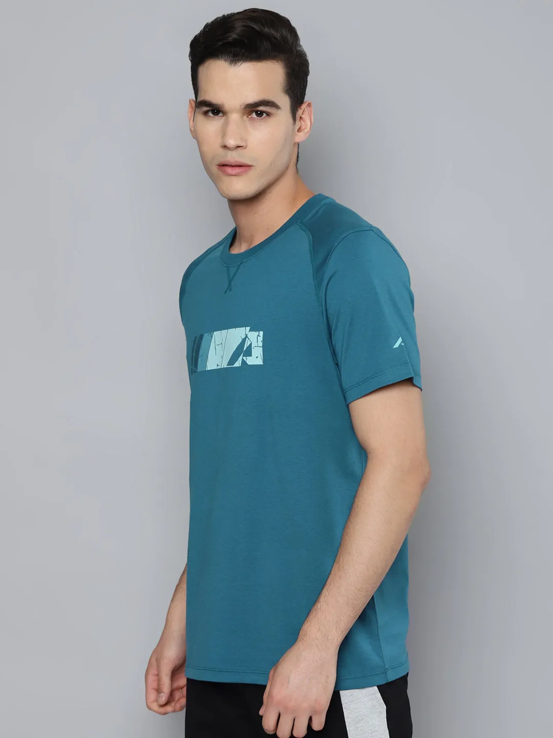 Alcis Men Teal Printed Slim Fit Running T-shirt