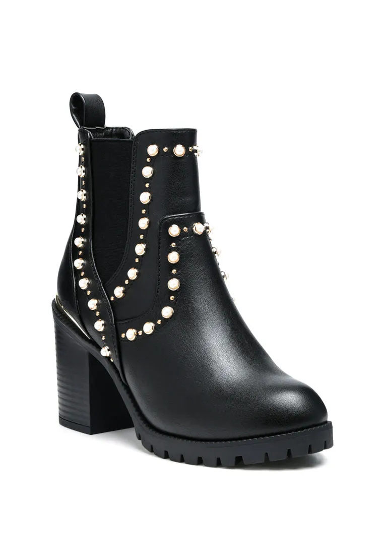 Cherin Pearls Chelsea Boots