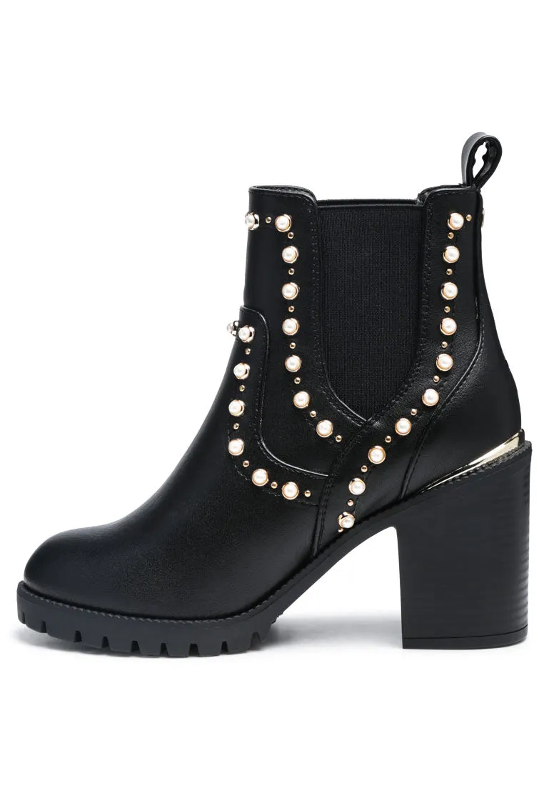 Cherin Pearls Chelsea Boots
