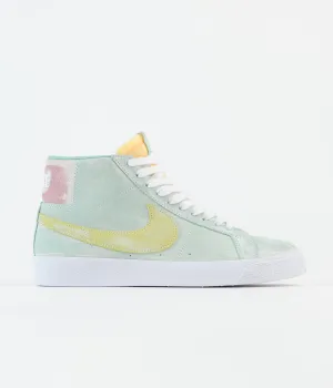 Nike SB Blazer Mid Premium Shoes - Light Dew / Light Zitron - Green Glow