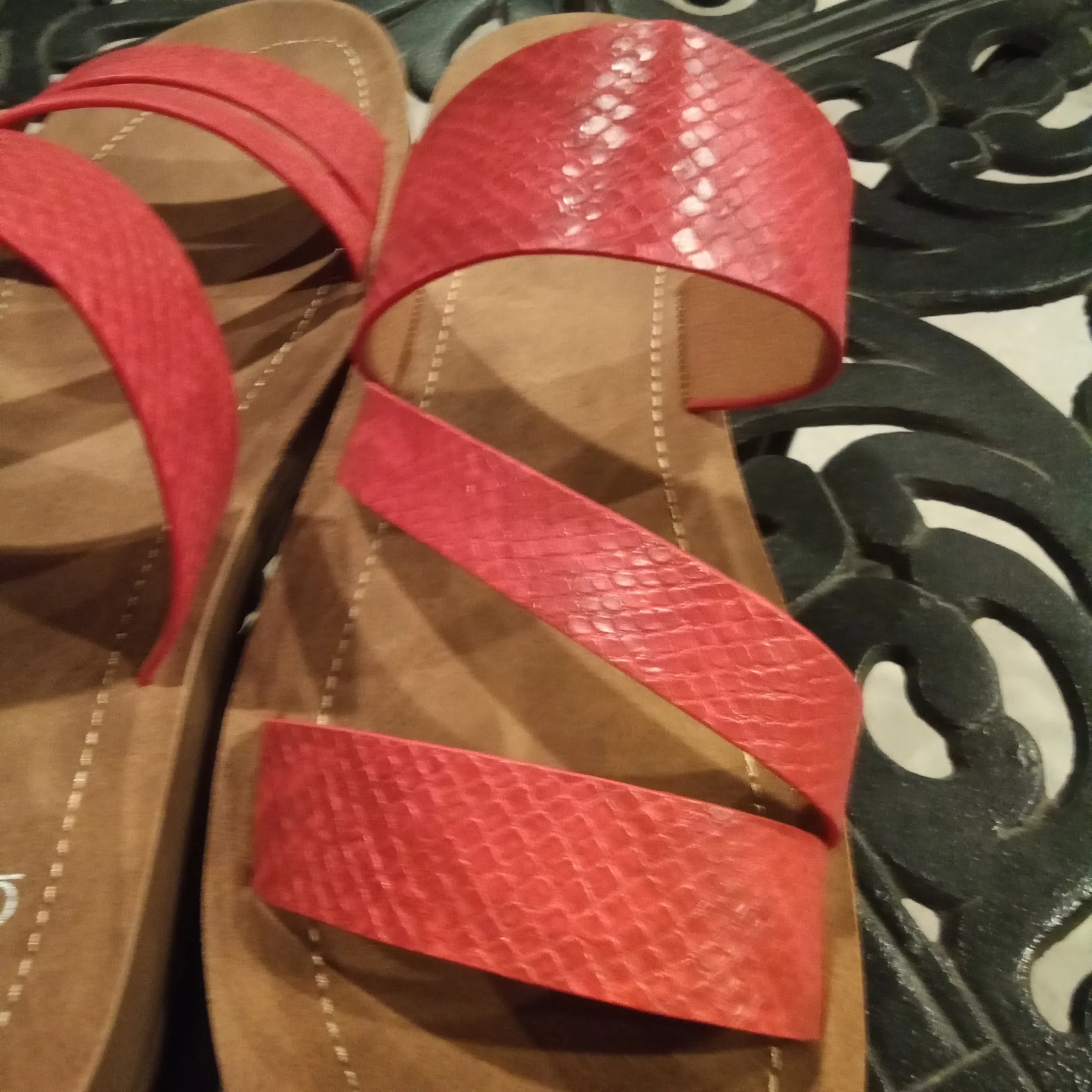 Red Textured Sandal | Corkys Lydia