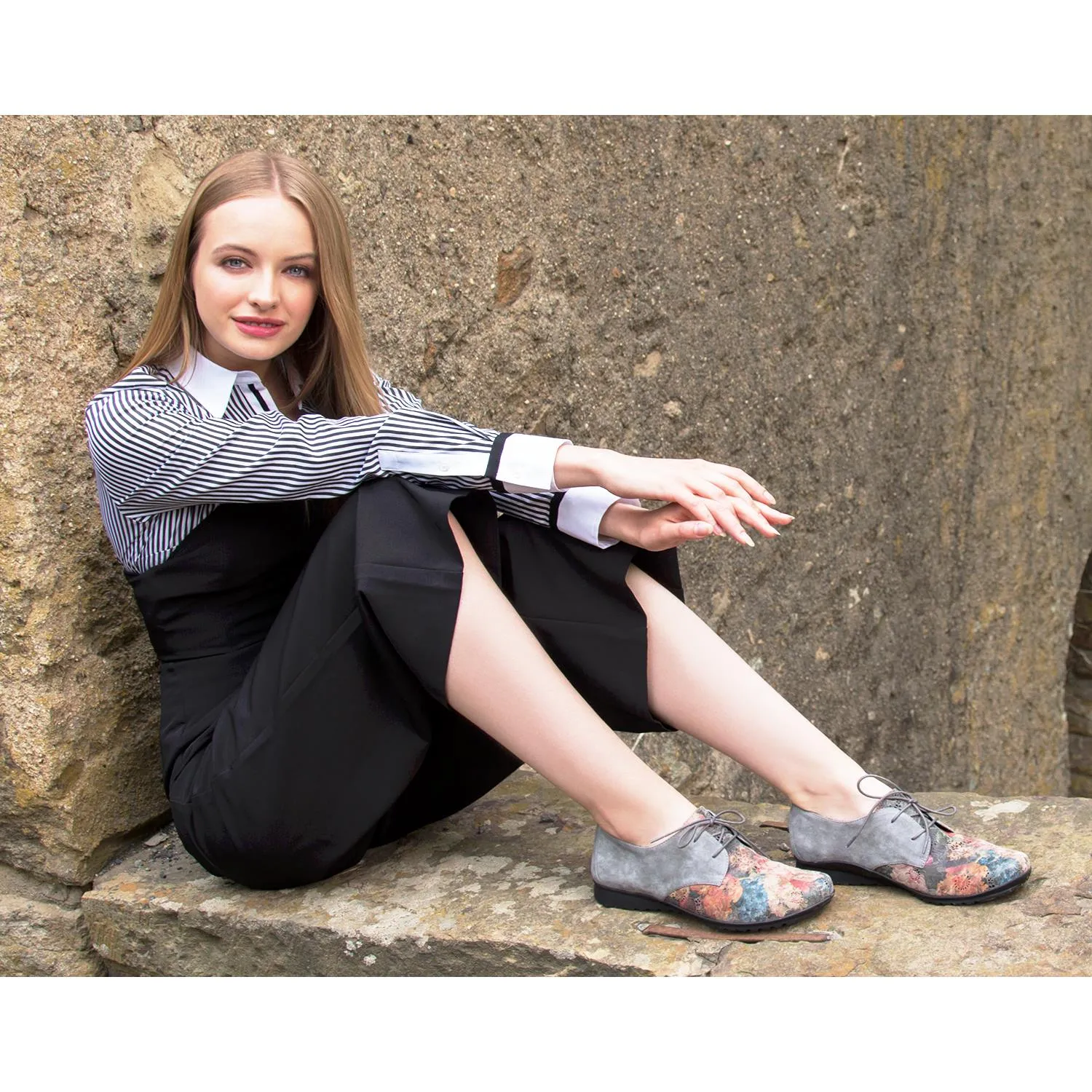 Women's Aetrex Erin Black Leather